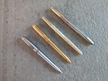 Sheaffer - 2 bolígrafos y 2 rollerball Sheaffer variados - beschikbaar voor biedingen