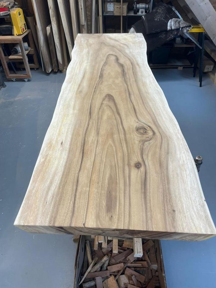 Boomstamplank Suar, 250cm bij max 79cm en min 70cm 6cm dik, Doe-het-zelf en Verbouw, Hout en Planken, 200 tot 250 cm, Plank, Nieuw