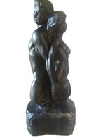 Liefde - stenen beeld - donkerbronze kleur - klassiek, Verzamelen, Beelden en Beeldjes, Ophalen of Verzenden, Nieuw