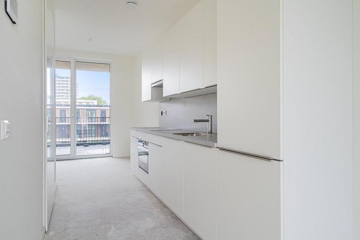 Appartement te huur in Amsterdam - 71 m² - 2 kamer(s) - 2, Huizen en Kamers, Huizen te huur, Noord-Holland, Appartement