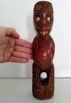 Beeldje - Maori Tiki - handgesneden in Kauri-hout - Kauri