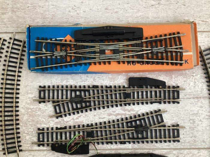 Roco H0 - Modeltreinsporen (9) - Wissels en enkele gebogen, Hobby en Vrije tijd, Modeltreinen | H0