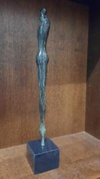 Corry Ammerlaan - Beeld, Onbekend - 1,5 kg - 55 cm - Brons