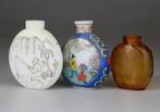 3x tabatières Chinoises - Verre de Pekin Overlay - Merk -, Antiek en Kunst