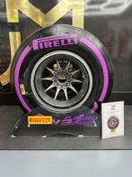 Wiel compleet met band - Pirelli - Red Bull 2016 Tire, Verzamelen, Automerken, Motoren en Formule 1, Nieuw