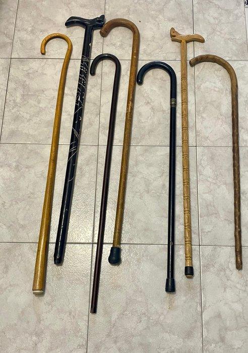 Wandelstok (7) - Hout - Geen minimumprijs, Antiek en Kunst, Curiosa en Brocante