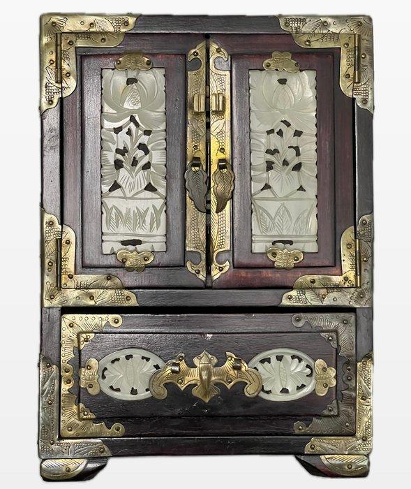 Antieke sieradendoos met inlegwerk en messing bevestigingen., Antiek en Kunst, Antiek | Overige Antiek