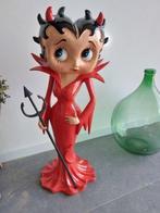 Beeld, 95 cm high beautiful statue Betty Boop as a devil in