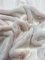 Spectaculair snit van de zachtste bont, gemaakt in Italië. -