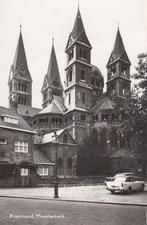 ROERMOND - Munsterkerk, Verzamelen, Ansichtkaarten | Nederland, Gelopen, Verzenden