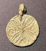 Byzantijns Lood Elegante ronde amulet met een prachtig, Antiek en Kunst