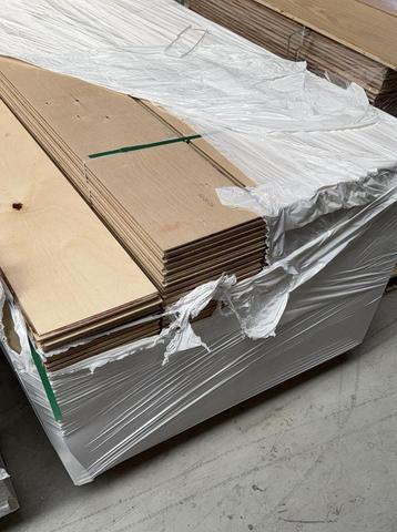 Restpartij Eiken multiplank licht geolied beschikbaar voor biedingen