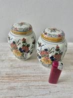De Porceleyne Fles, Delft - Urn (2) - Keramiek - Polychroom
