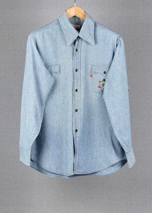 Levis Light Blue vintage denim shirt in size L for Unisex, Kleding | Heren, T-shirts, Ophalen of Verzenden