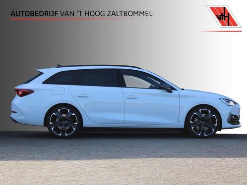 Leon Sportstourer 1.4 e-Hybrid 245pk Adrenaline ACC CARPLAY, Auto's, Overige Auto's, Te koop, Zwart, Automaat, Stationwagon, Wit