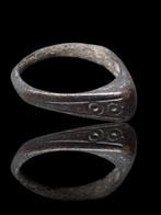 Viking periode Bronze Magic Eye Seal Ring (Zonder
