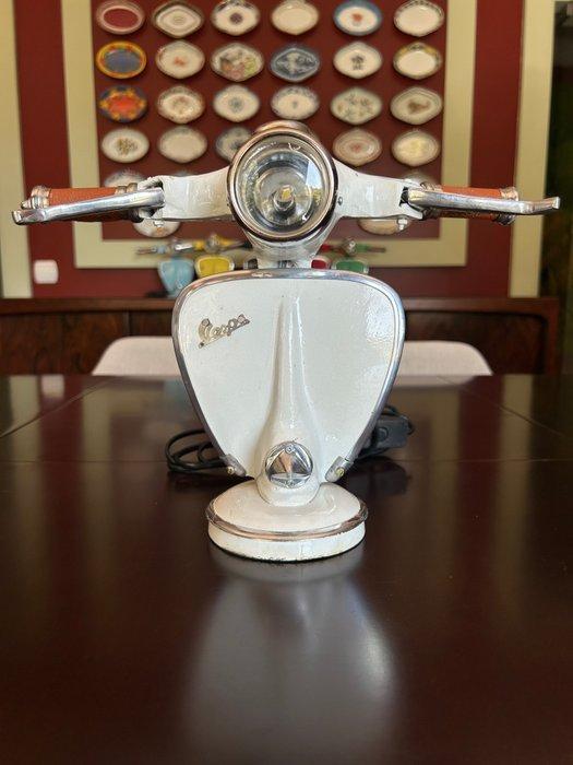 Vespa - Tafellamp - Uniek en bijzonder decoratiestuk -, Antiek en Kunst, Curiosa en Brocante