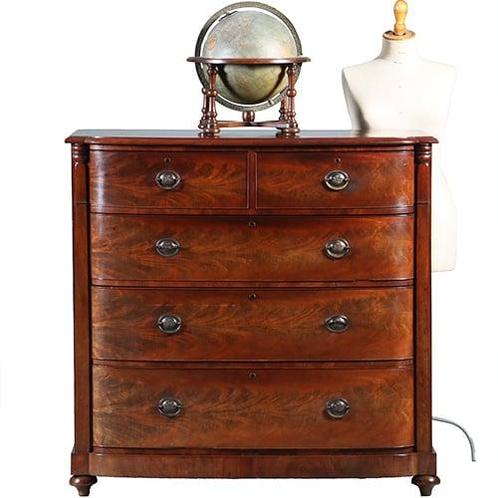 Bow front commode met oplopende lade bloemmahonie ca 1825 No, Antiek en Kunst, Antiek | Meubels | Kasten, Ophalen of Verzenden