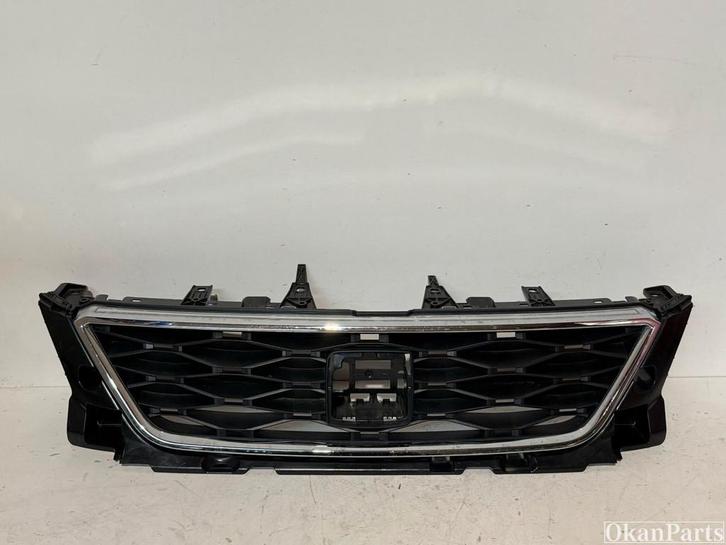 Seat Ateca 575 Chrome Grille 575853654C, Auto-onderdelen, Carrosserie en Plaatwerk, Gebruikt, Voor, Ophalen