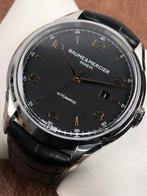 Baume & Mercier - Clifton Round Automatic XL - M0A10366 -, Sieraden, Tassen en Uiterlijk, Horloges | Heren, Nieuw