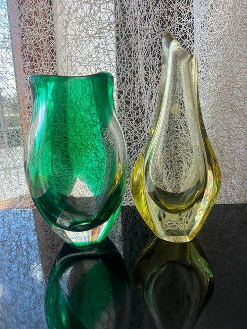 Duo of Art Glass Vases in Sommerso Technique - Vaas (2) -, Antiek en Kunst, Antiek | Glas en Kristal