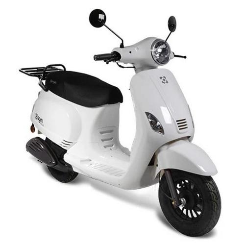 Kappenset  Pearl White RSO Sense/ VX50 (S)/ Riva (S)/, Fietsen en Brommers, Brommeronderdelen | Scooters, Verzenden