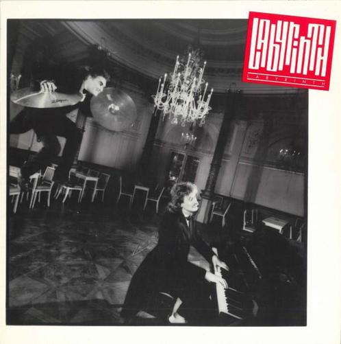 LP gebruikt - Labyrinth  - Labyrinth, Cd's en Dvd's, Vinyl | Pop, Zo goed als nieuw, Verzenden