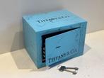 Rob VanMore - Tiffany & Co Vault, Antiek en Kunst