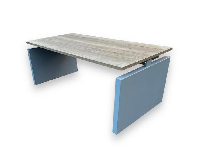 Gispen Bureau - Slinger Verstelbaar - Nieuwe bureaublad!, Huis en Inrichting, Bureaus, Stabureau, Zo goed als nieuw, In hoogte verstelbaar