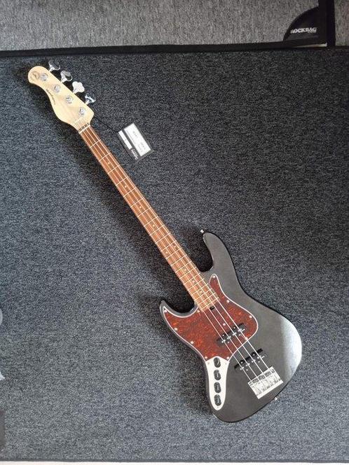 Sadowsky (brand new) - Metroexpress Pj Bass 4 21 Hybrid, Muziek en Instrumenten, Snaarinstrumenten | Gitaren | Akoestisch
