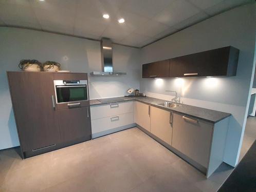 Prachtige keuken met elegante uitstraling!, Huis en Inrichting, Keuken | Complete keukens, Overige materialen, Overige kleuren