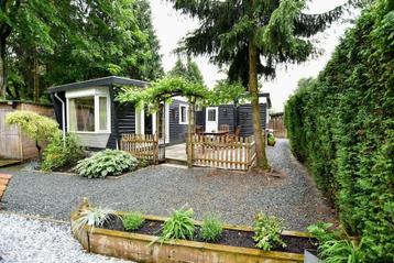 Chalet met eigen tuin en terrassen beschikbaar voor biedingen