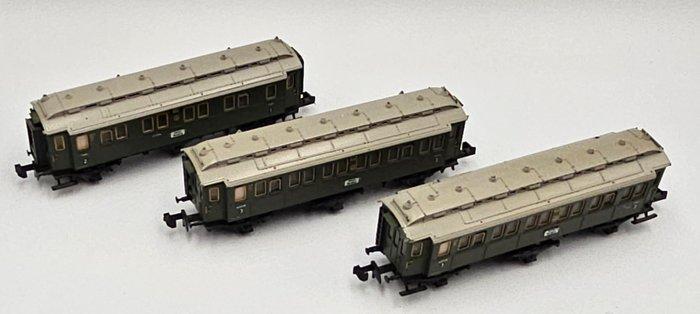 Minitrix N - Modeltrein personenwagen (3) - Drie driezijdige, Hobby en Vrije tijd, Modeltreinen | N-Spoor