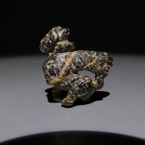 Mesopotamisch Graniet Voorstelling van een Sfinx. 2e-1e, Verzamelen, Mineralen en Fossielen