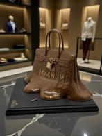 Art Stray-Nos - “ Fidèle au Plaisir by Hermès ”