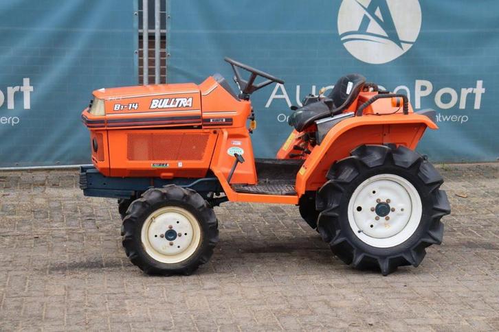 Veiling: Minitractor Kubota B1-14 Bulltra Diesel 14.5pk, Zakelijke goederen, Agrarisch | Tractoren, Gebruikt, Overige merken, tot 2500