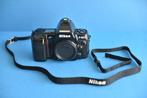 Nikon F801s body + accessoires * Analoge camera, Nieuw