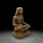 Replica van het oude Egyptisch Granieten standbeeld van een