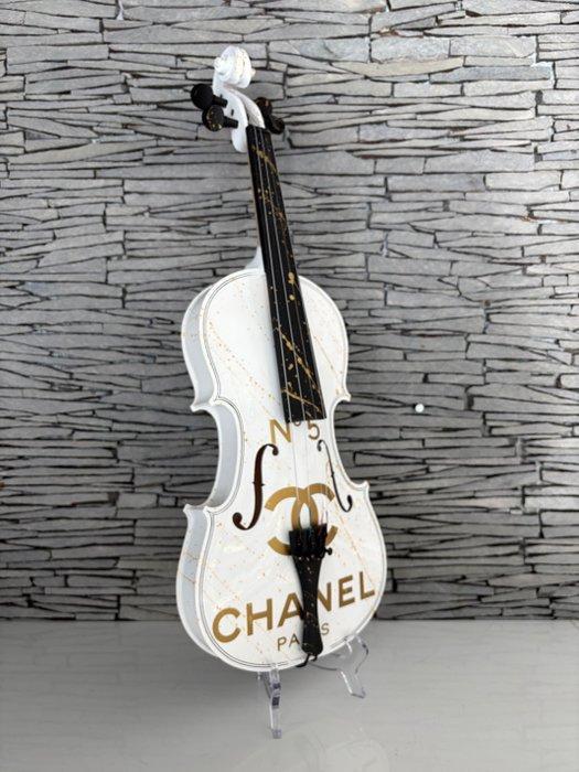 L.M ARTS - Violon CHANEL, Antiek en Kunst, Kunst | Designobjecten