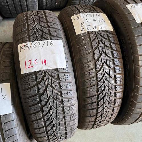 2 x Dunlop Winter Sport 5 195-65-16 Winterbanden 8mm, Auto-onderdelen, Banden en Velgen, 16 inch, Winterbanden, 195 mm, Personenwagen