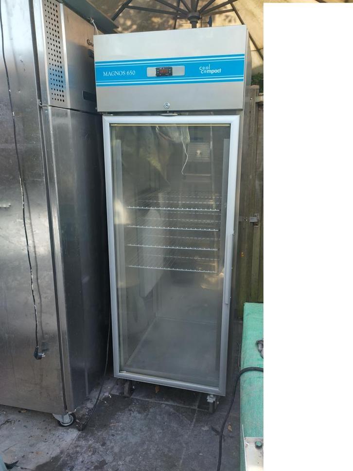 glasdeur koelkast 650 li. werkt als nieuw, Zakelijke goederen, Horeca | Keukenapparatuur, Gebruikt, Koelen en Vriezen