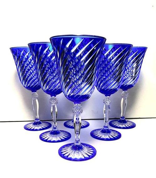 Bohemia - Wijnglas (12) - Azurblauwe saffier geslepen in, Antiek en Kunst, Antiek | Meubels | Tafels