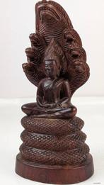 Boeddha onder bescherming Naga slang - Beeld - Cambodja