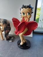 Beeld, 90 cm high beautiful statue Betty Boop red dress - 90