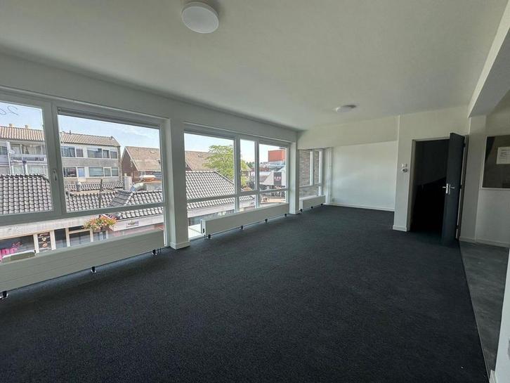 Appartement te huur 6 kamers, Dronten, Huizen en Kamers, Huizen te huur, Direct bij eigenaar, Flevoland, Appartement