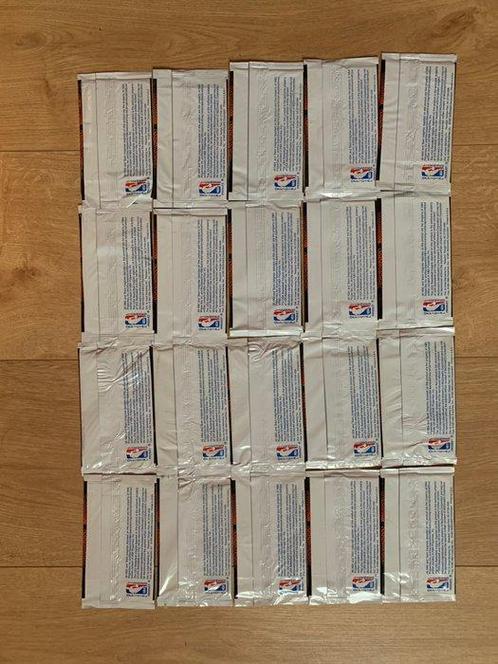 1992 NBA Hoops NBA - 20 Booster pack - Excellent (EX), Verzamelen, Stickers