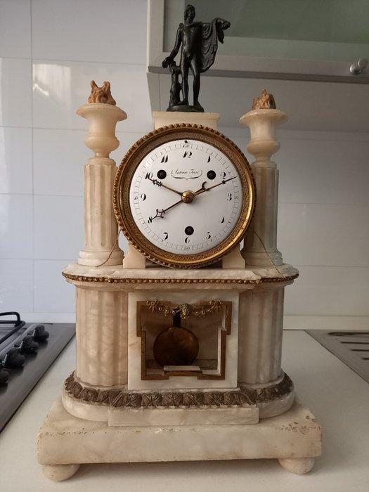 Slingerklok - Albast - 1850-1900 - met secondewijzer en, Antiek en Kunst, Antiek | Klokken