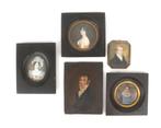 Een kavel met vijf diverse portretminiaturen, 19e eeuw, Antiek en Kunst