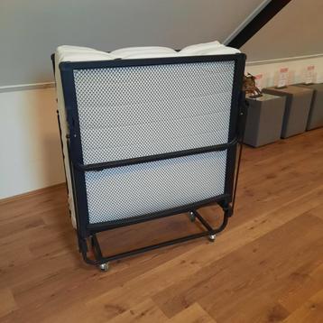 Vouwbed de Luxe, 90x200cm NU: € 350,- beschikbaar voor biedingen