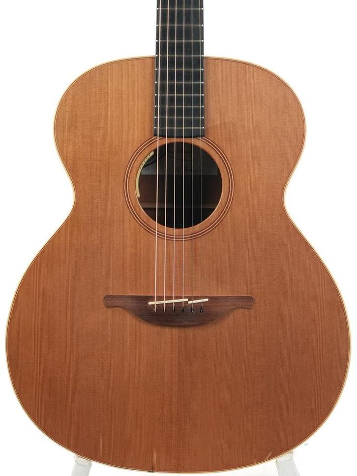 Lowden O22 Cedar Mahogany 2021 (Akoestische Gitaren), Muziek en Instrumenten, Snaarinstrumenten | Gitaren | Akoestisch, Western- of Steelstringgitaar